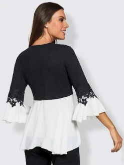 T-shirt Bicolore Souple Ornée Dentelle Fleurie -Reine Du Style Soldes Boutique 191.00FJ257741 B23.001