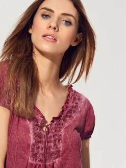 T-shirt En V Look Tendance Avec Empiècement Smocké à L'encolure -Reine Du Style Soldes Boutique 515.99EXT64042 A09.052